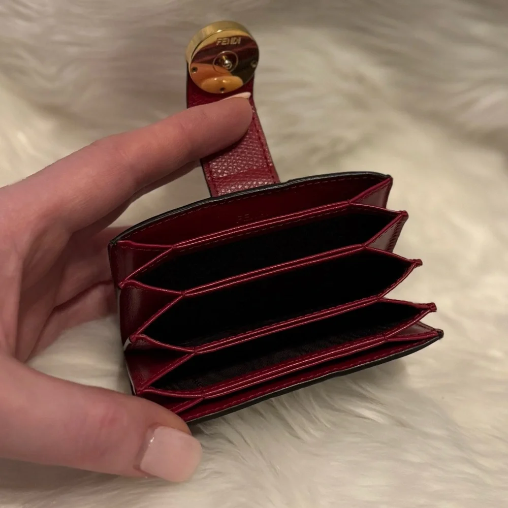 Fendi Bi-Color FF 1974 Embossed Gusseted Card Holder Maya Black Rosso - Picture 3 of 4